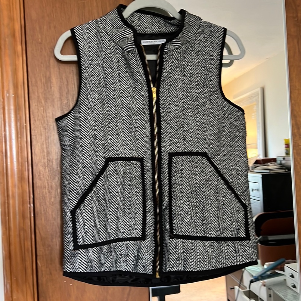 Goodnight Macaroon herringbone quilted vest. Size S.